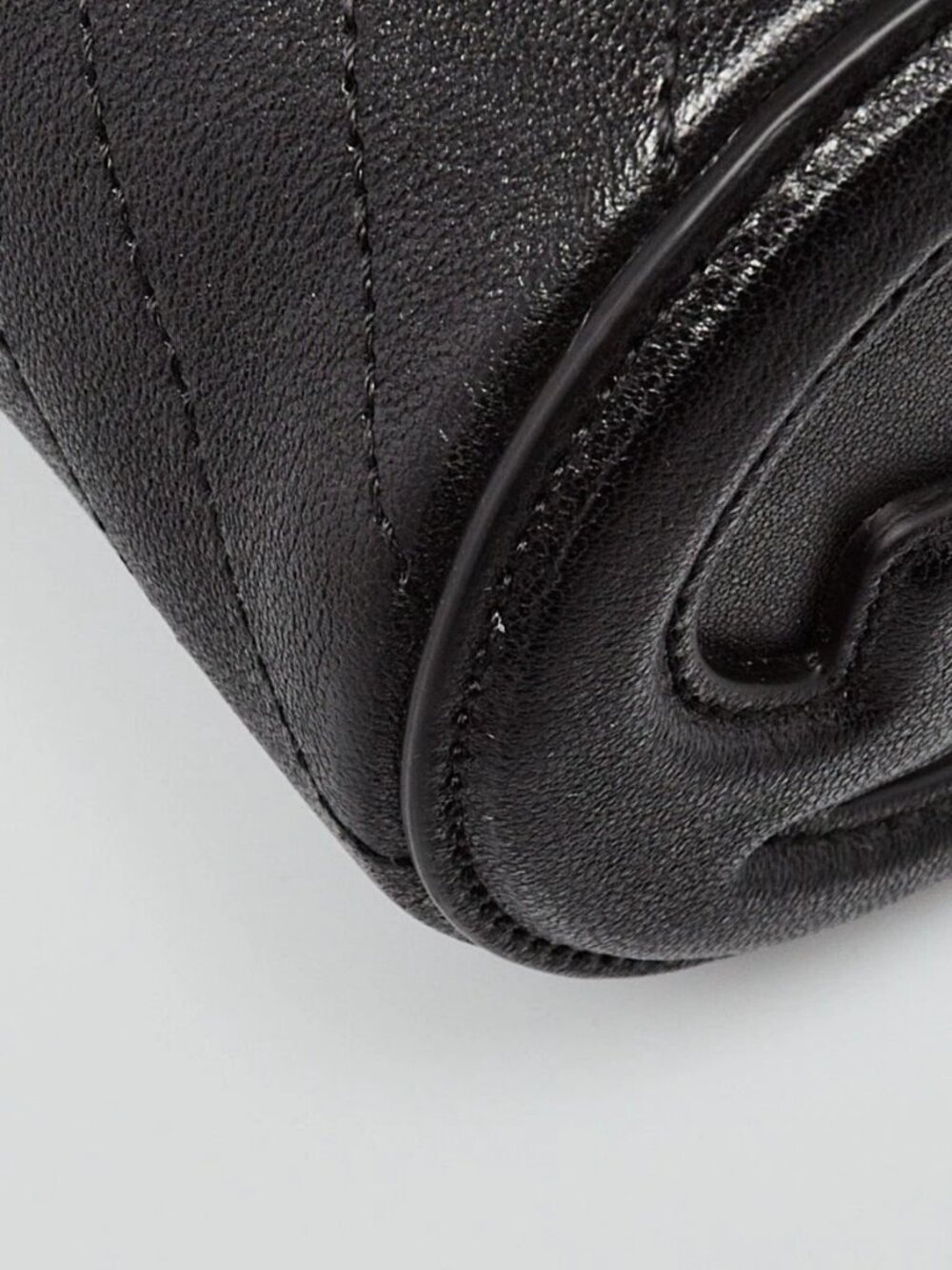 Gucci Black Leather Blondie Mini Barrel Bag - Picture 9 of 11
